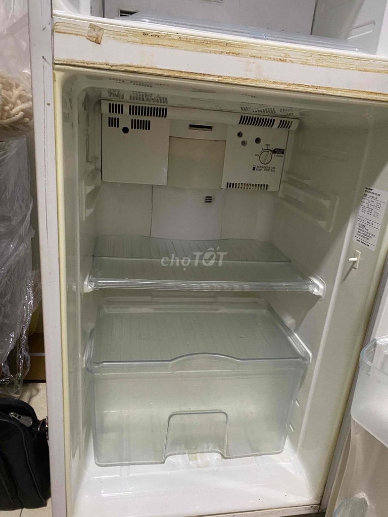 Thanh lý tủ lạnh Sharp 210L hàng Thái
