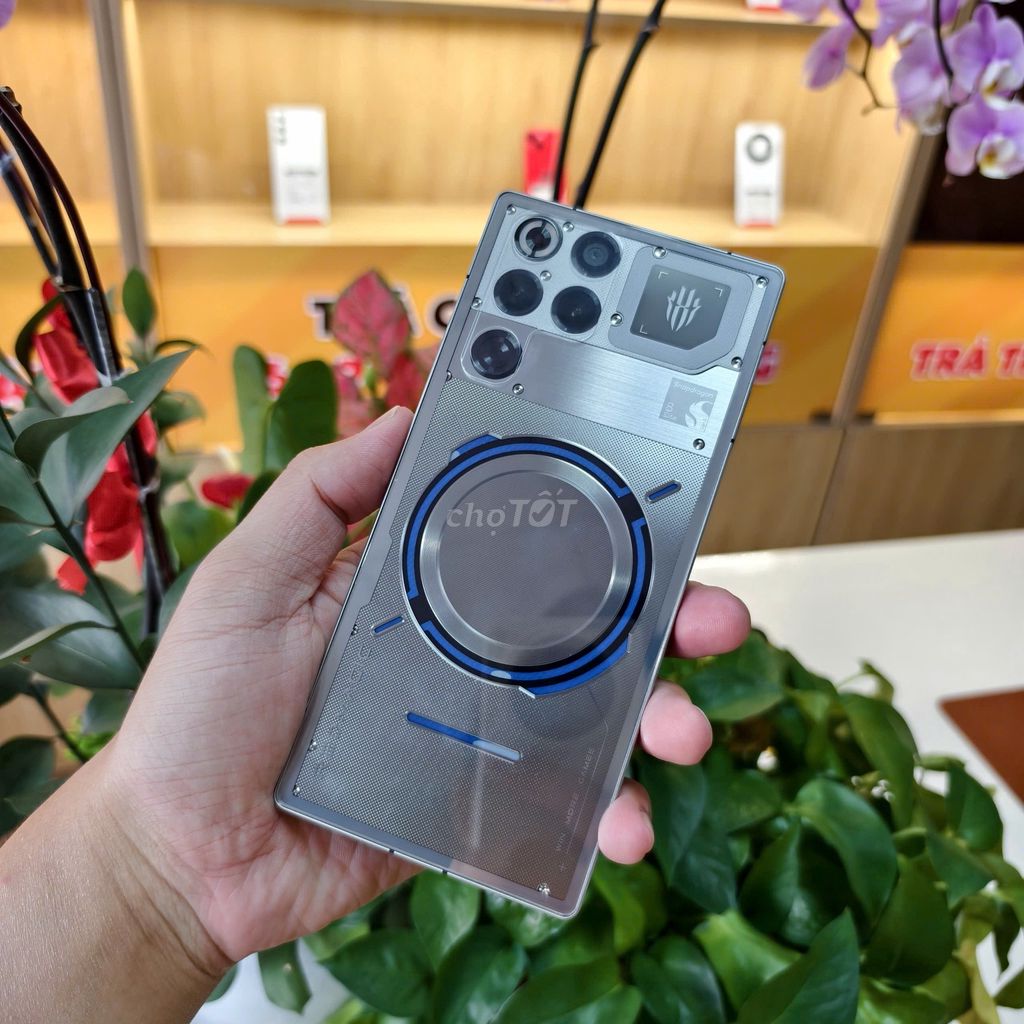 Red Magic 11 Pro Chính Hãng 16/512GB 𝗚𝗢𝗣𝟬₫𝗚𝗜𝗔𝗢𝗟𝗨𝗨. Mua bán Điện thoại tại Quận Ninh Kiều Cần Thơ được đăng bởi DI ĐỘNG BULL hình 1