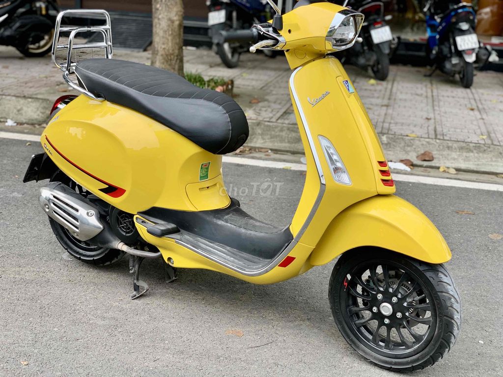 Vespa Sprint vàng 2021 dáng đẹp xe chuẩn chính chủ. Mua bán Xe máy tại Thành phố Thủ Đức Tp Hồ Chí Minh được đăng bởi iMotorbike Khương Phan hình 16