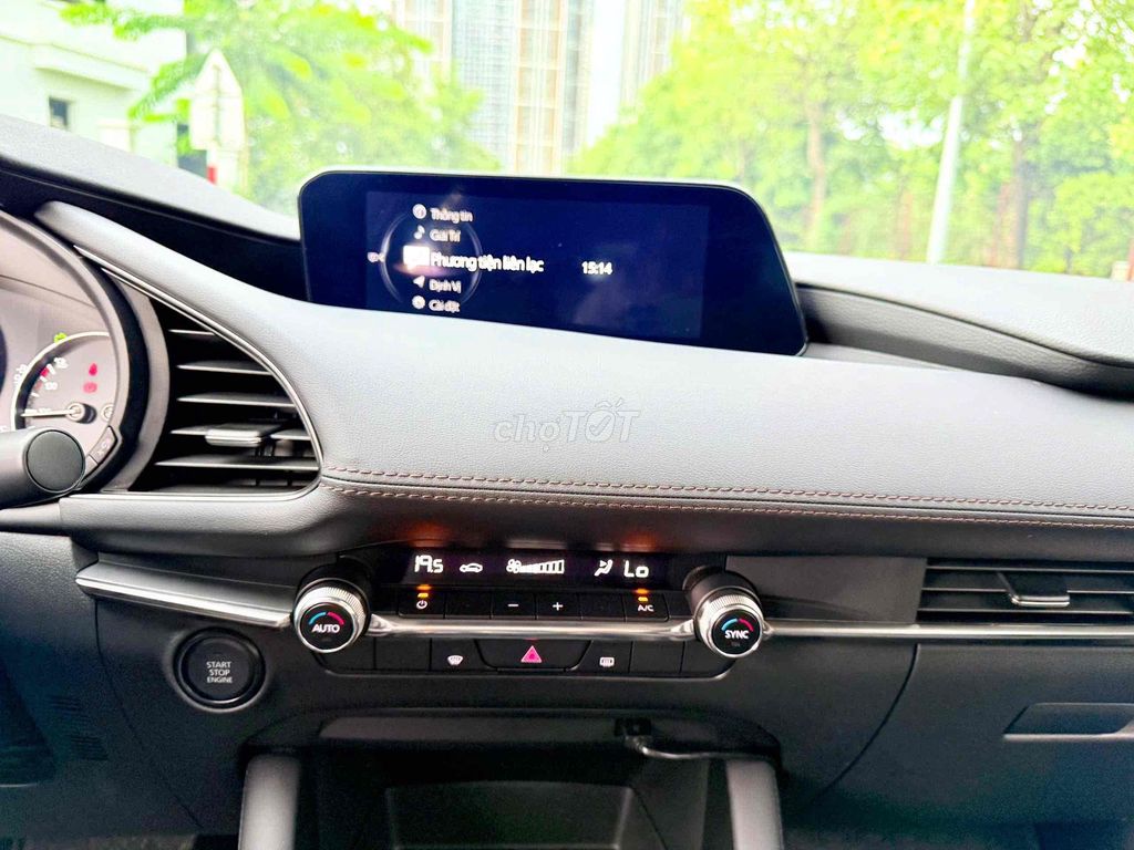 Mazda Mazda3 2024 1.5AT Luxury 11000 km. Mua bán Ô tô tại Quận Cầu Giấy Hà Nội được đăng bởi Vũ Duy Khánh hình 8