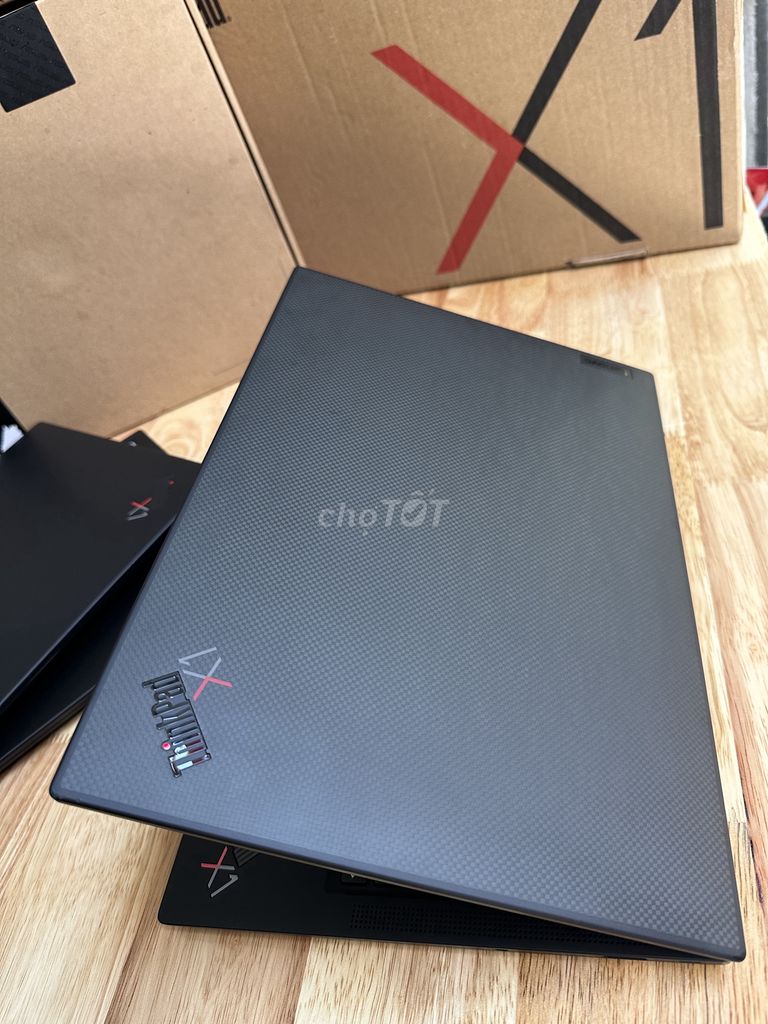 Thinkpad X1 gen 9, i7 1185G7, 32G, 512G, 4K, LTE4G