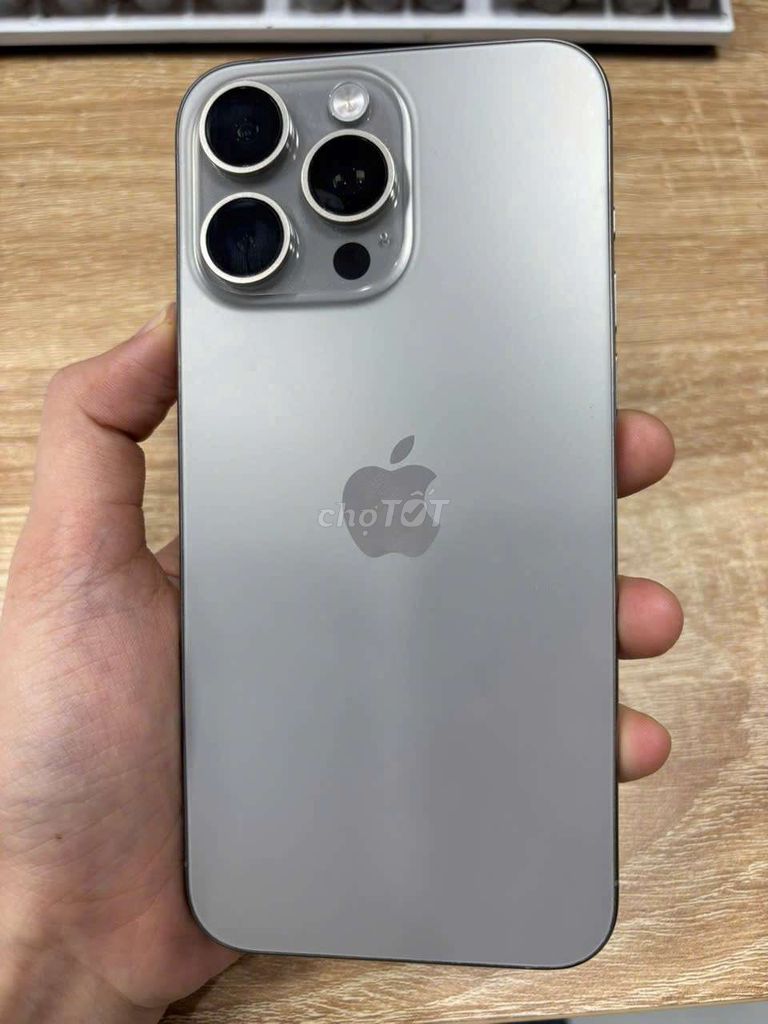 Apple iPhone 15 Pro Max 256GB Xám 84%. Mua bán Điện thoại tại Quận 12 Tp Hồ Chí Minh được đăng bởi Minh thuận hình 1