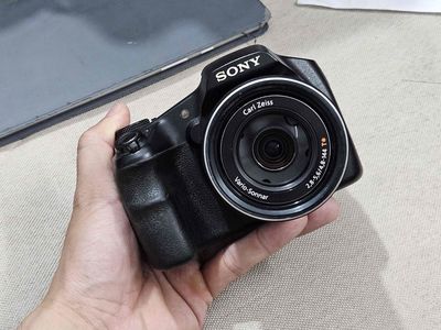 Sony Cyber-Shot HX200V quay chụp cực nét