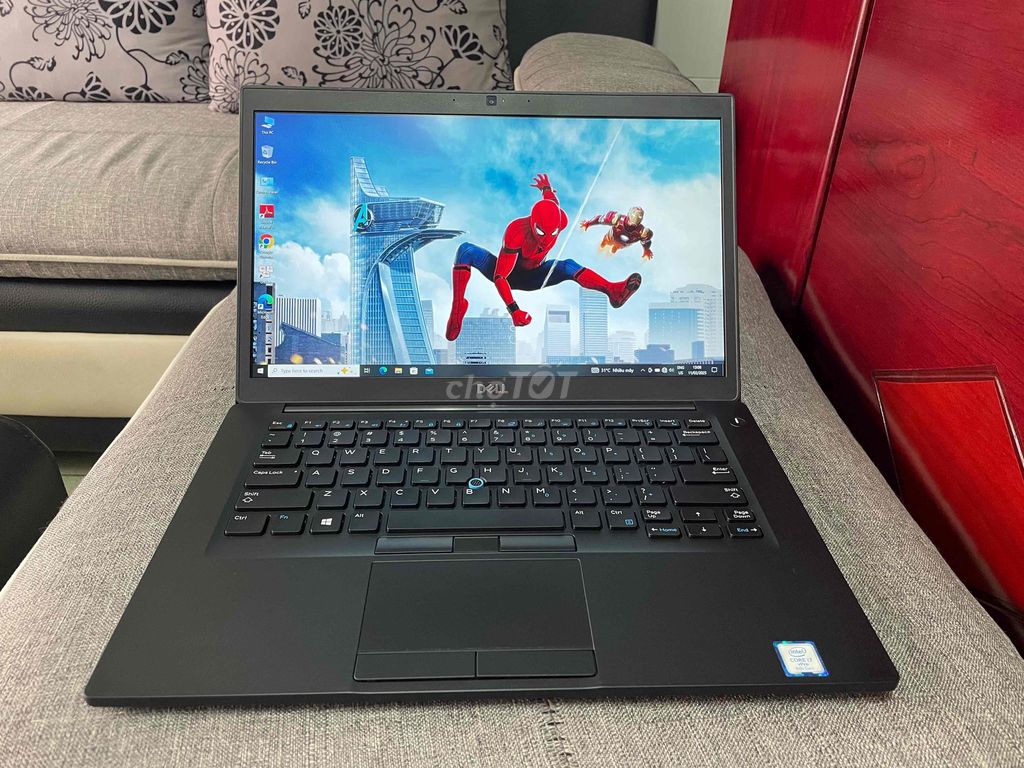 Dell latitude 7490 i7 8650U \ 16GB \ 256GB \ FHD