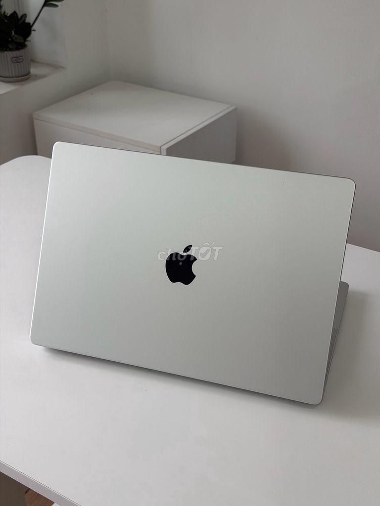 Apple MacBook Pro 16-inch M1 Pro 32GB/512GB Bạc. Mua bán Laptop tại Quận Đống Đa Hà Nội được đăng bởi Cường Nguyễn hình 1