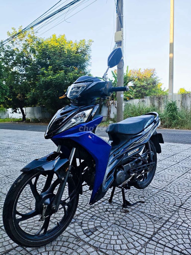 Sym Galaxy 50cc, синий, черный, бесшумный, полнофункциональный