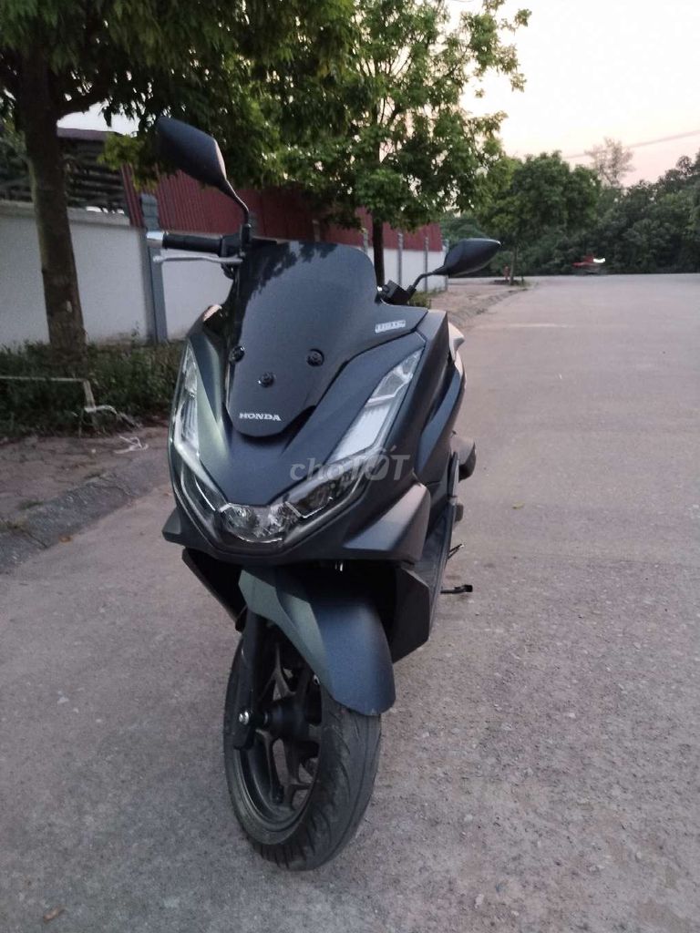 Pcx 160 chính chủ chạy 10000km. Mua bán Xe máy tại Huyện Đông Anh Hà Nội được đăng bởi Chuyên Tải Van hình 1