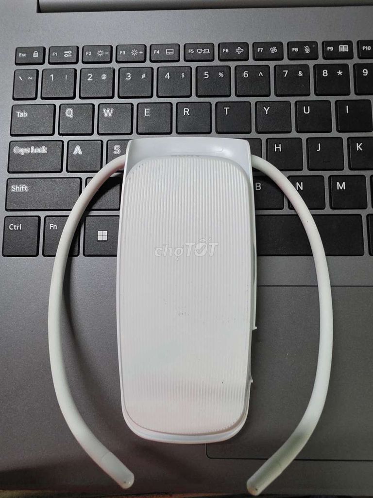 Thiết bị đeo cổ Sony Raeon 5 Trắng. Mua bán Thiết bị đeo thông minh tại Quận 11 Tp Hồ Chí Minh được đăng bởi Tru Toquoc hình 1