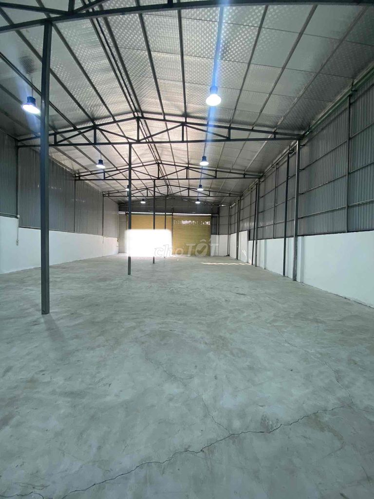 Cho thuê nhà kho, xưởng 600m2 tại Trung chánh Hóc Môn