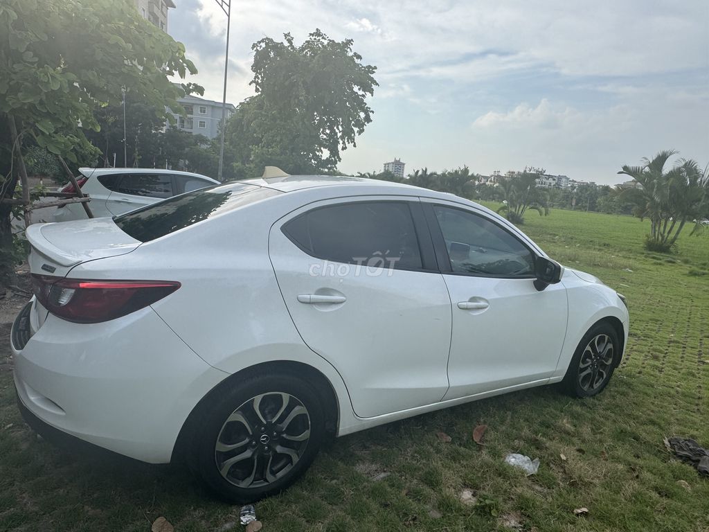 Mazda 2 2017  1.5 AT Sedan - 85000 km. Mua bán Ô tô tại Quận Long Biên Hà Nội được đăng bởi Lê Ánh Nguyệt hình 5