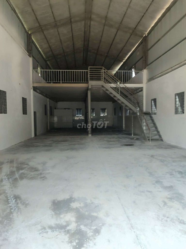 Cho thuê kho 200m2 500m2 1000m2 đường xe container 24/24