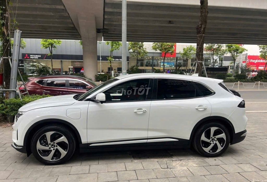 VinFast VF8 Trắng Eco 2022 màu trắng. Mua bán Ô tô tại Quận Cầu Giấy Hà Nội được đăng bởi Vinfast Ocean Park Gia Lâm Hà Nội hình 2