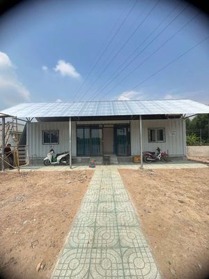 CHO THUÊ 1600M2 ĐẤT, 2MT + NHÀ, NGAY CỔNG CHÍNH SÂN BAY LONG THÀNH