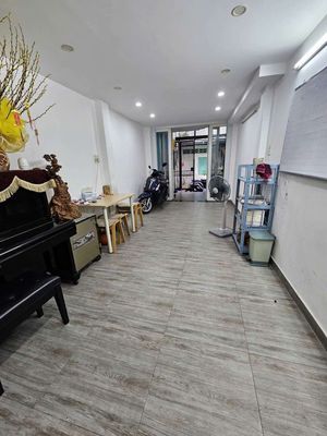 CHỦ NGỘP BANK BÁN GẤP NHÀ 5 TẦNG 31M2 SÁT KHU LỮ GIA Q11. Mua bán nhà ở tại Quận Tân Bình Tp Hồ Chí Minh được đăng bởi Nguyễn Đức Quang