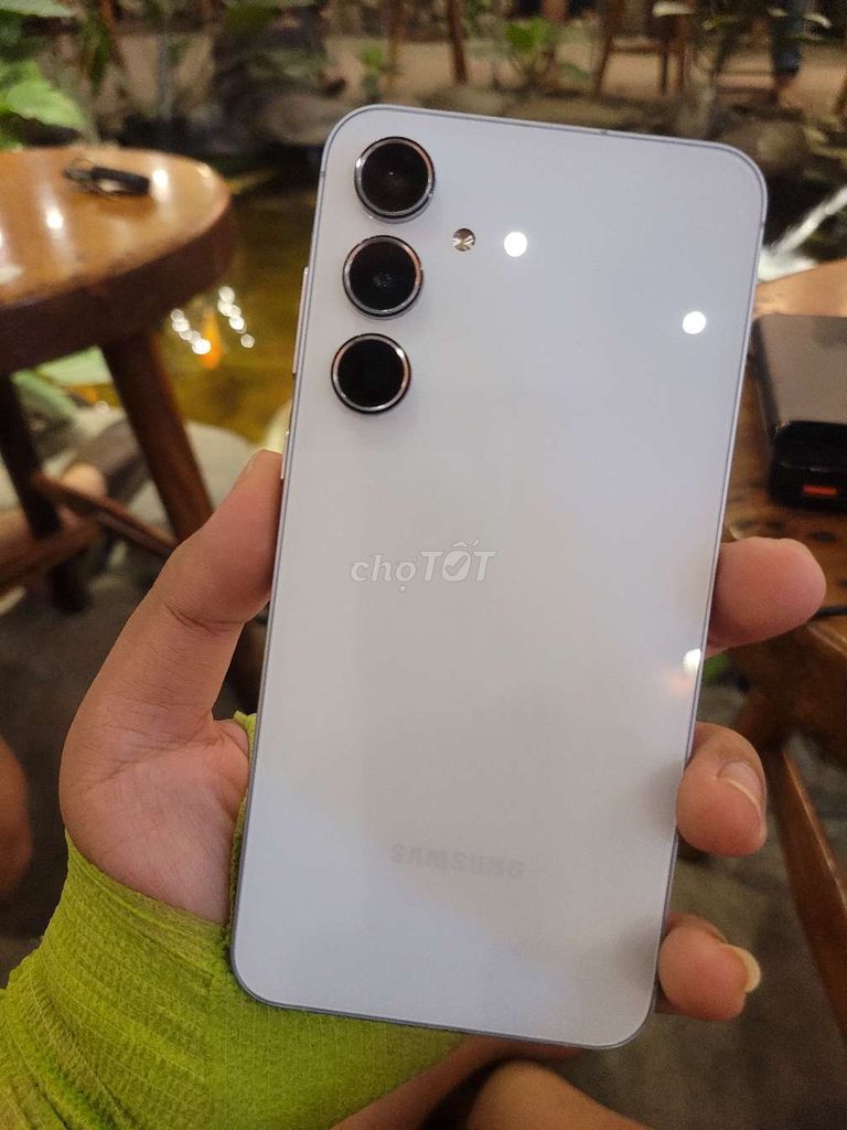 Samsung Galaxy A55 5G 128GB Trắng. Mua bán Điện thoại tại Thành phố Thủ Đức Tp Hồ Chí Minh được đăng bởi võ huy hình 1