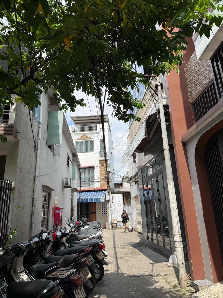 bán nhà c4 kiệt Võ Nguyên Giáp đối diện Furama cách biển 100m giá tẻ