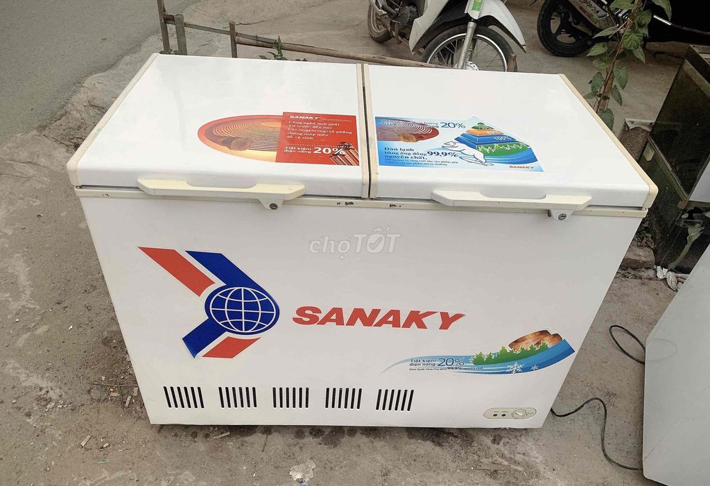 THANH LÍ TỦ ĐÔNG SANAAKY 350L HAI CHẾ ĐỘ