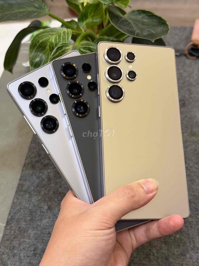 Samsung S25 Ultra 256GB Vàng. Mua bán Điện thoại tại Quận Cầu Giấy Hà Nội được đăng bởi Trần Văn Đoàn hình 1