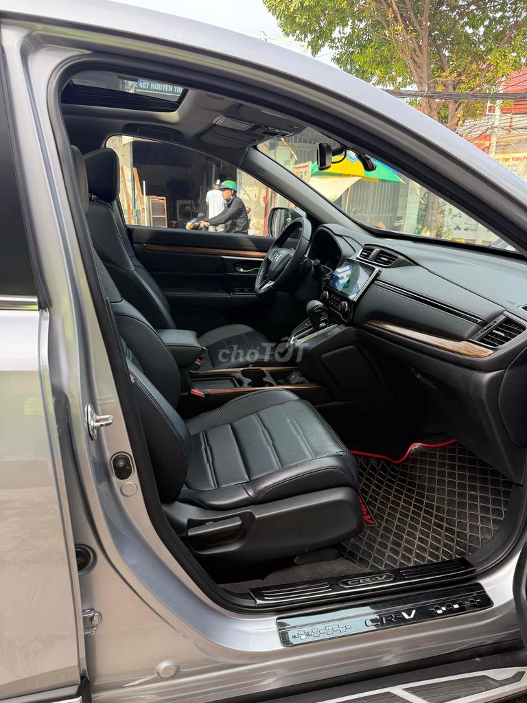 Honda CR V 2019 1.5L - 109000 km full lịch sử. Mua bán Ô tô tại Quận 12 Tp Hồ Chí Minh được đăng bởi Tân hình 10