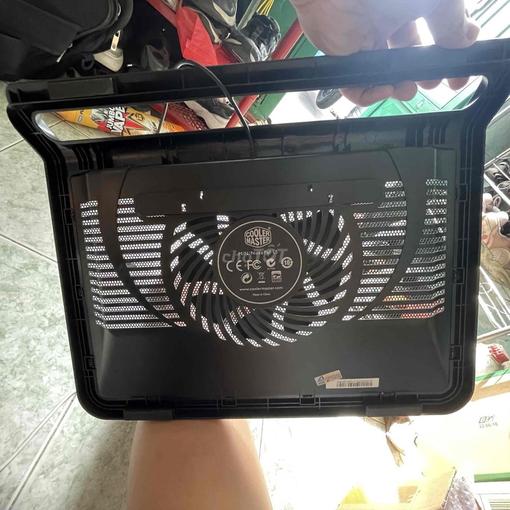 Đế tản nhiệt Cooler Master NotePal L1 Đen. Mua bán Phụ kiện (Màn hình, Chuột...) tại Quận Phú Nhuận Tp Hồ Chí Minh được đăng bởi Khôi hình 1