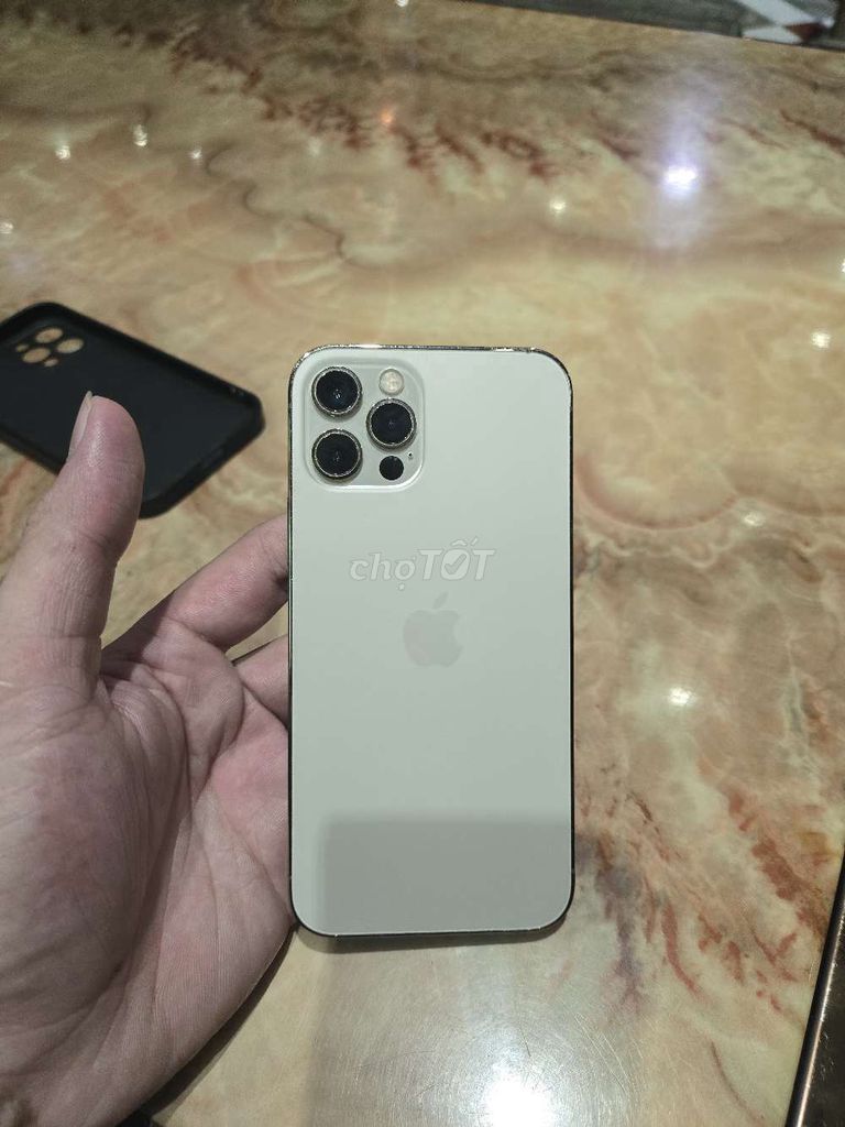 iPhone 12 Pro 128GB Gold. Mua bán Điện thoại tại Quận Tân Phú Tp Hồ Chí Minh được đăng bởi Minhanh hình 1
