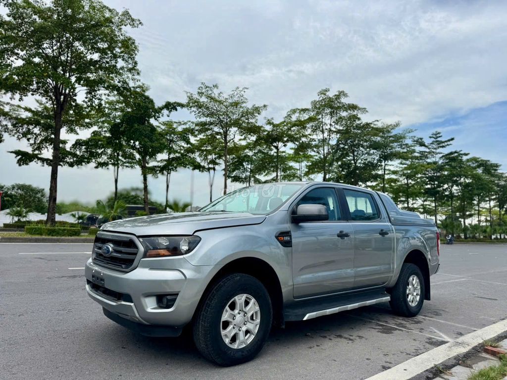 Ford Ranger XLS 2.2AT 2019 một chủ Hà Nội. Mua bán Ô tô tại Quận Thanh Xuân Hà Nội được đăng bởi Nguyễn Quang Đức hình 3