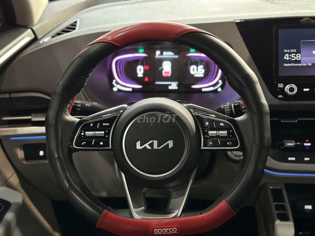 Kia Carens 2025 Luxury 1.5G,màu đỏ,8.000km. Mua bán Ô tô tại Quận Bình Tân Tp Hồ Chí Minh được đăng bởi Son Do hình 8