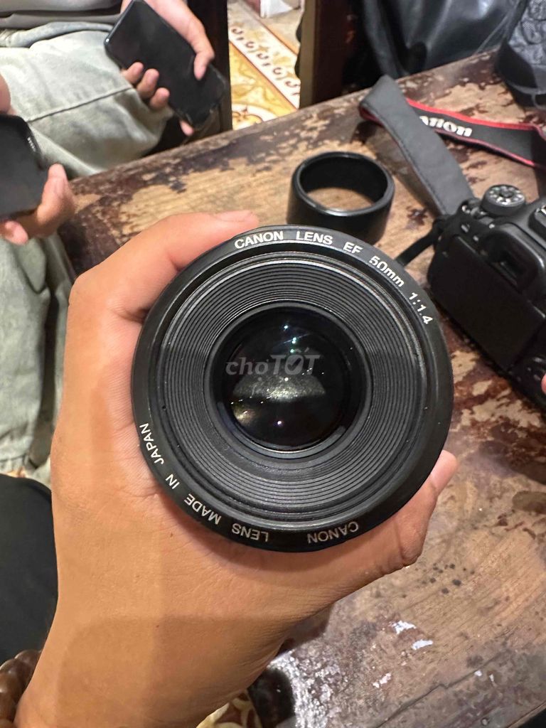 Máy ảnh Canon 6D Mark II Đen. Mua bán Máy ảnh, Máy quay tại Quận Liên Chiểu Đà Nẵng được đăng bởi Hoàng Nguyễn hình 1