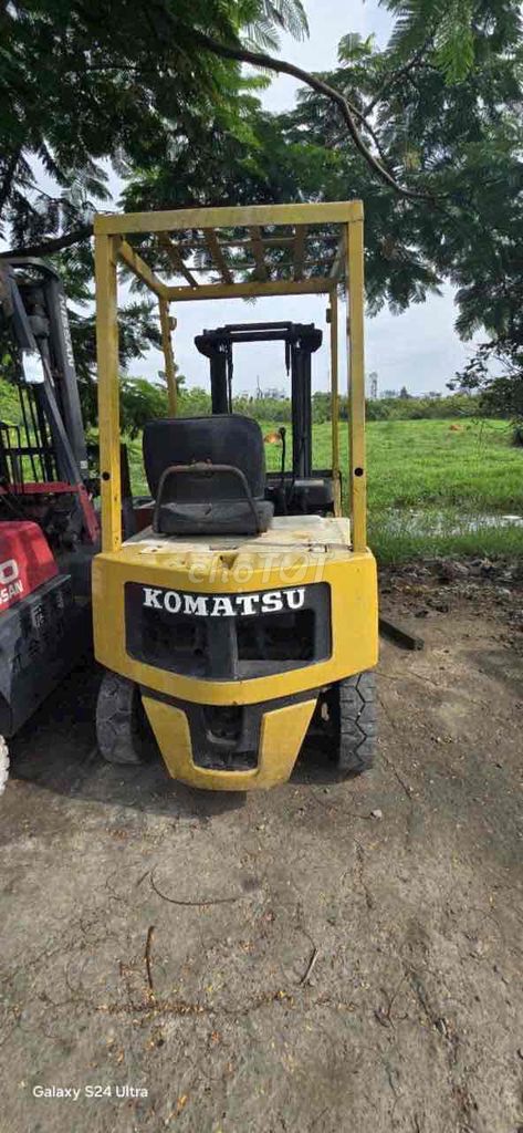 Thanh lí xe nâng dầu Komatsu 1.5T