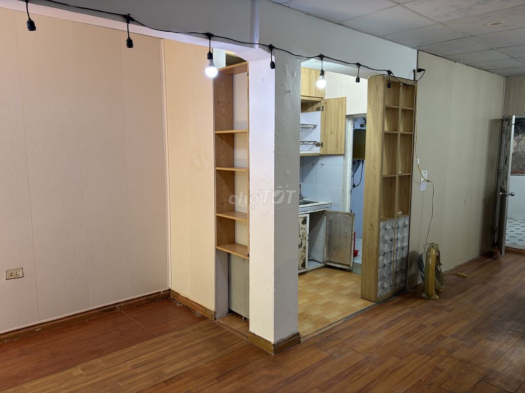 Квартира в общежитии, район Нгиа Тан