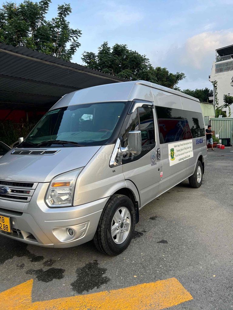 Ford Transit 16 мест 2018 дизель серебристый