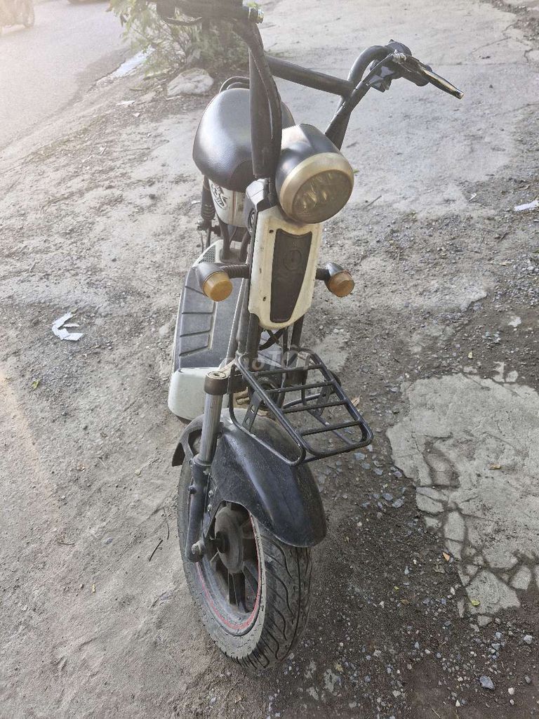 Xe đạp điện 133S Đen, Trắng, Đỏ. Mua bán Xe điện tại Quận Bắc Từ Liêm Hà Nội được đăng bởi Anh Tuấn hình 2