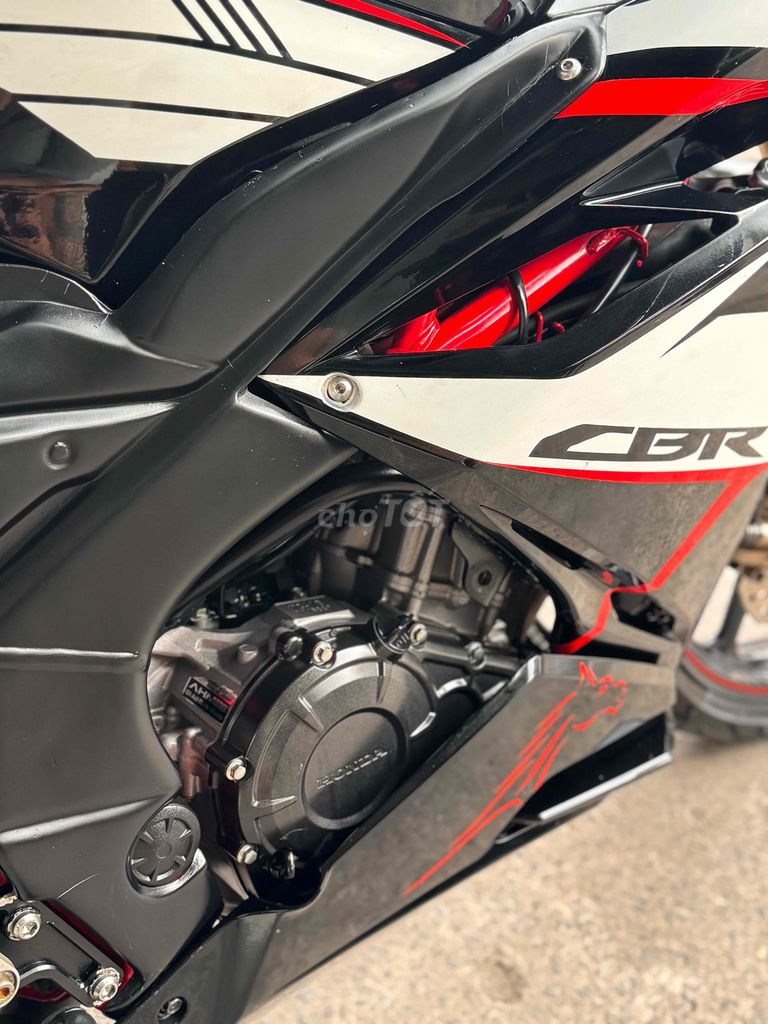 Cần bán Honda CBR250RR 2020 Abs Biển 66 9 chủ. Mua bán Xe máy tại Quận Bình Tân Tp Hồ Chí Minh được đăng bởi Việt Motor Bình Tân hình 9