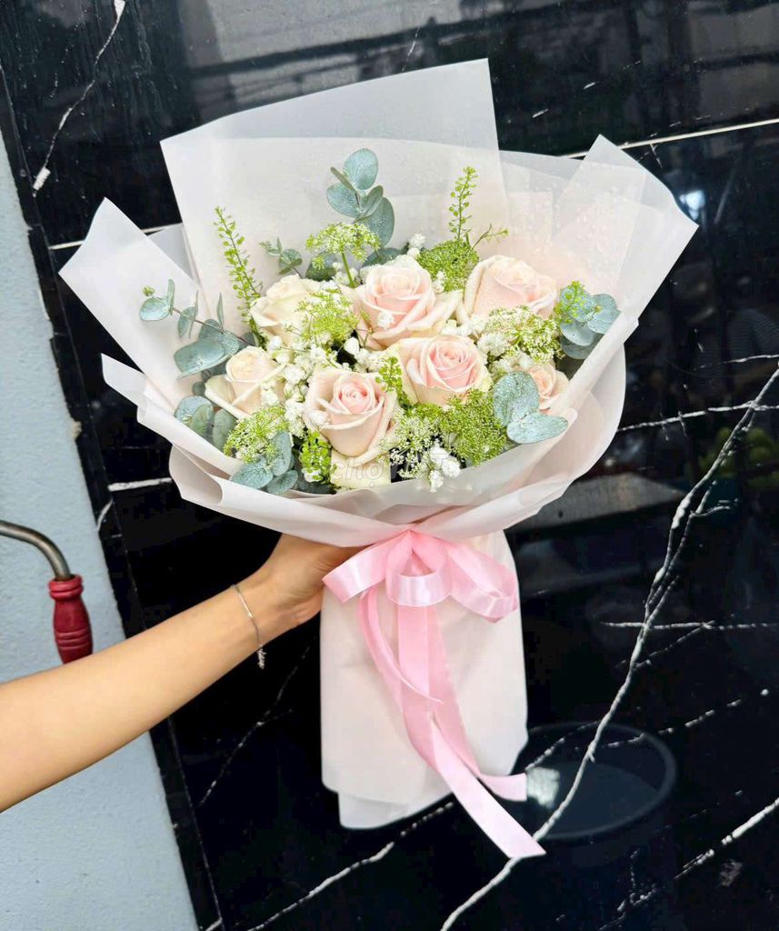 Bó hoa tươi Hồng, vàng, đỏ. Mua bán Cây cảnh, đồ trang trí tại Quận 6 Tp Hồ Chí Minh được đăng bởi HOA TUOI ONG VÀNG hình 1