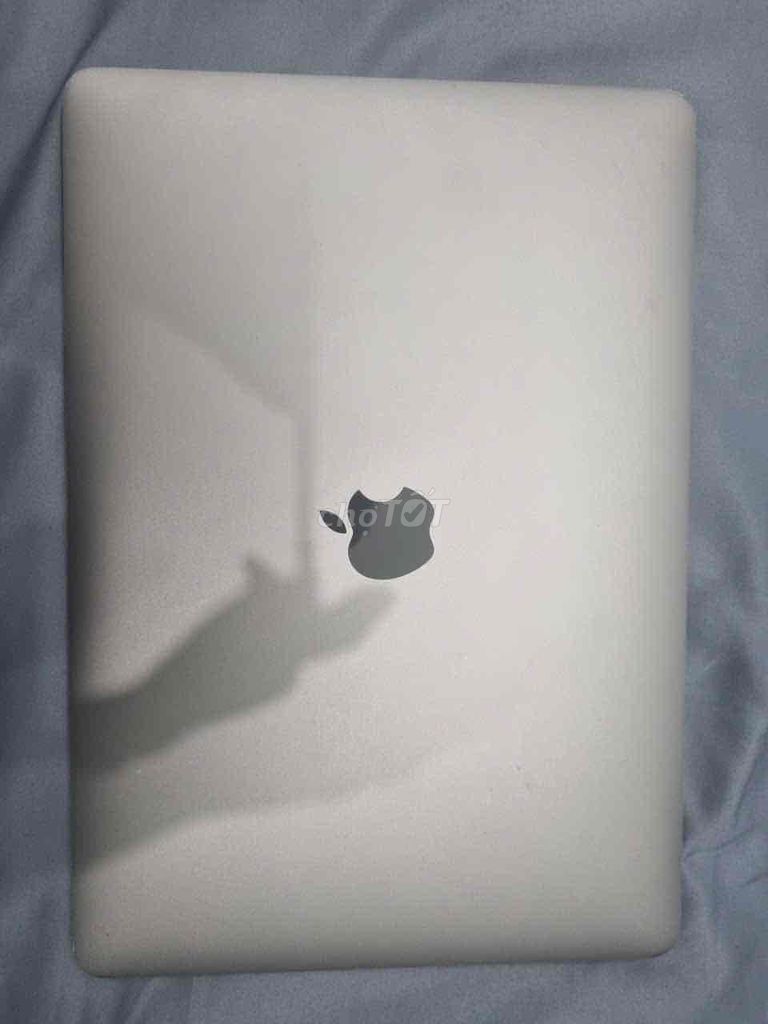 Apple MacBook Pro 2016 Bạc. Mua bán Laptop tại Thành phố Thủ Đức Tp Hồ Chí Minh được đăng bởi Tri dang minh hình 1