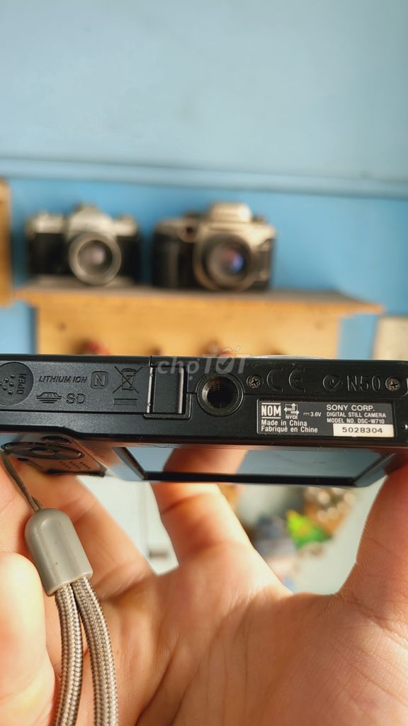 Sony w710 - máy ảnh compact
