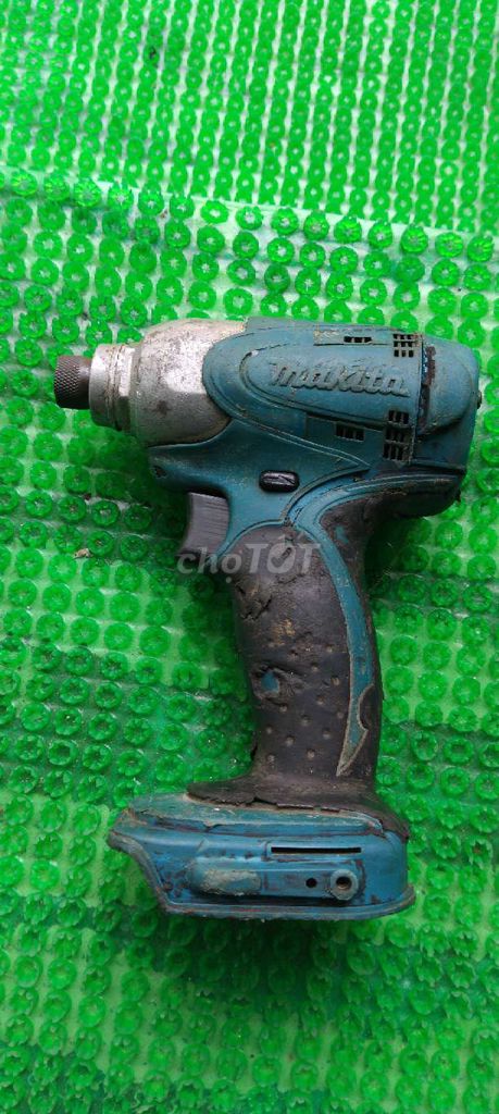 Bắn vít bãi nhật makita TD149D 14.4v chân phổ thôg