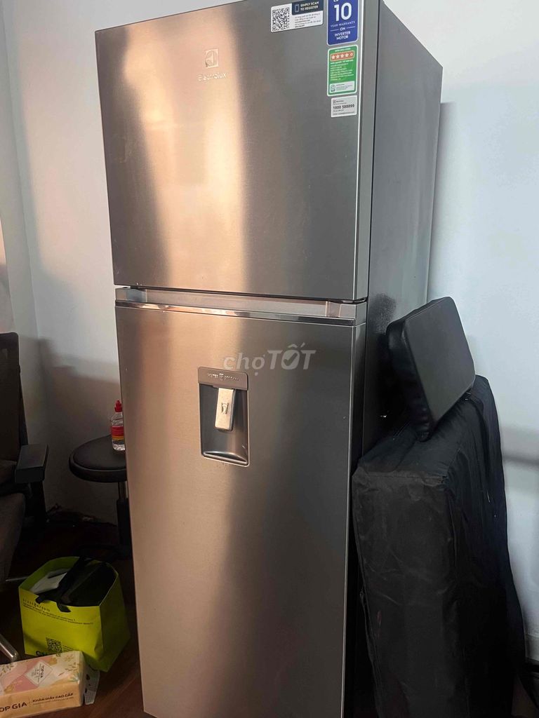 Tủ lạnh Electrolux ETB3740K-A Inverter Bạc. Mua bán Tủ lạnh tại Quận 3 Tp Hồ Chí Minh được đăng bởi Nguyễn Ngọc Nhân hình 1