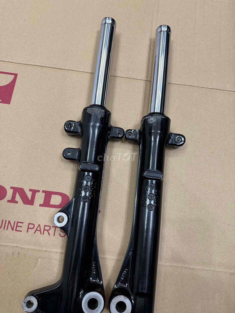 Phuộc trước theo xe Ab 2014. Mua bán Phụ tùng xe tại Quận 6 Tp Hồ Chí Minh được đăng bởi Trinh Trinh hình 2