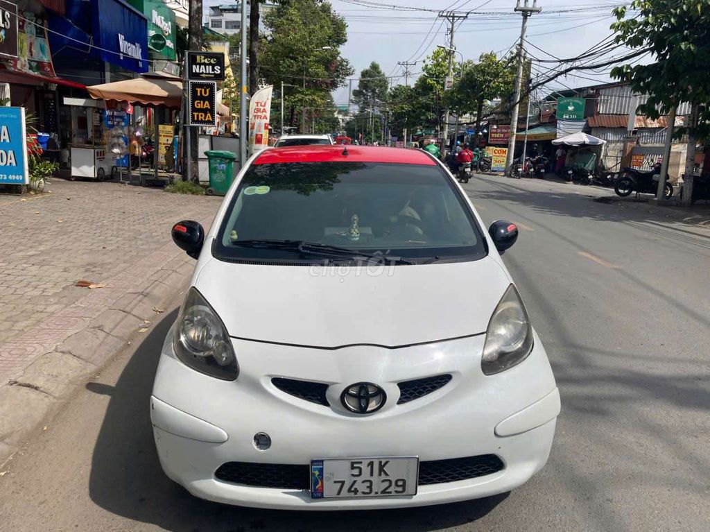 Toyota Aygo 2009 Trắng đỏ. Mua bán Ô tô tại Quận Phú Nhuận Tp Hồ Chí Minh được đăng bởi Cao dang khoi hình 1