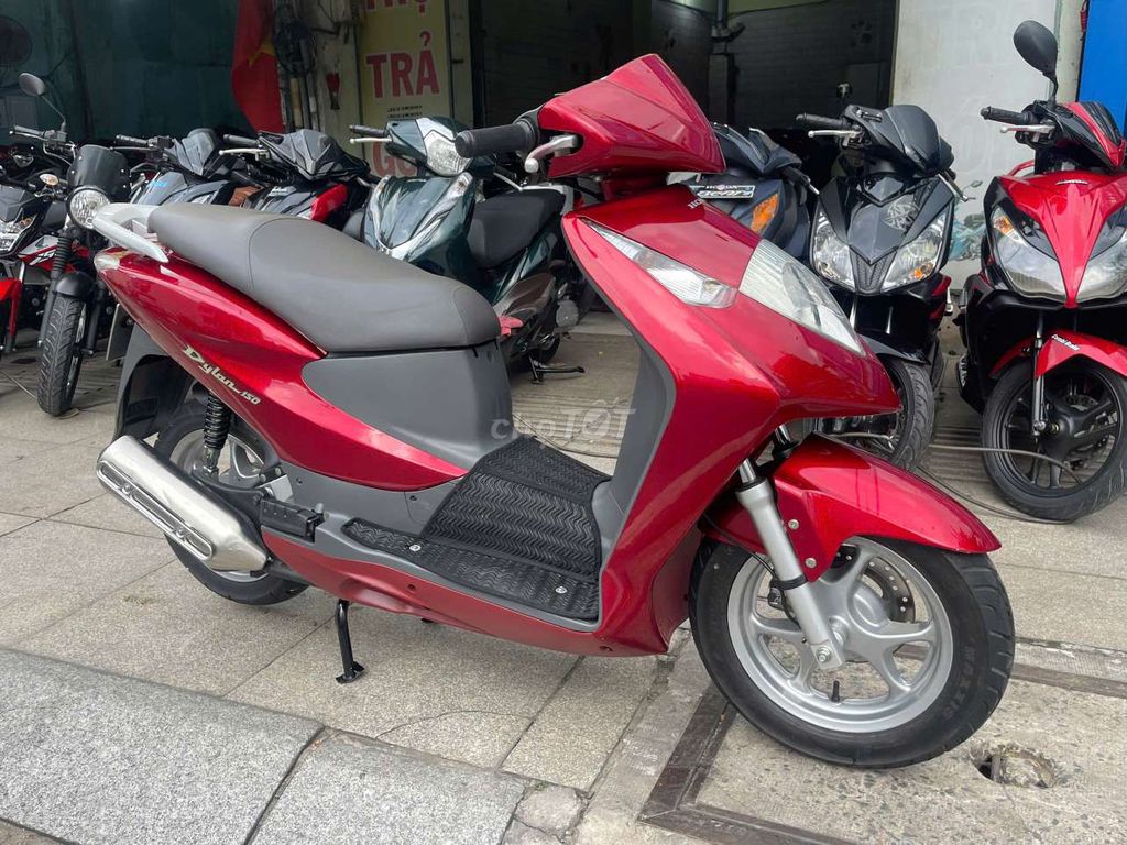 Honda Dylan 150 2005 mới 90% Bstp chính chủ. Mua bán Xe máy tại Quận Tân Phú Tp Hồ Chí Minh được đăng bởi Tuanduy hình 2