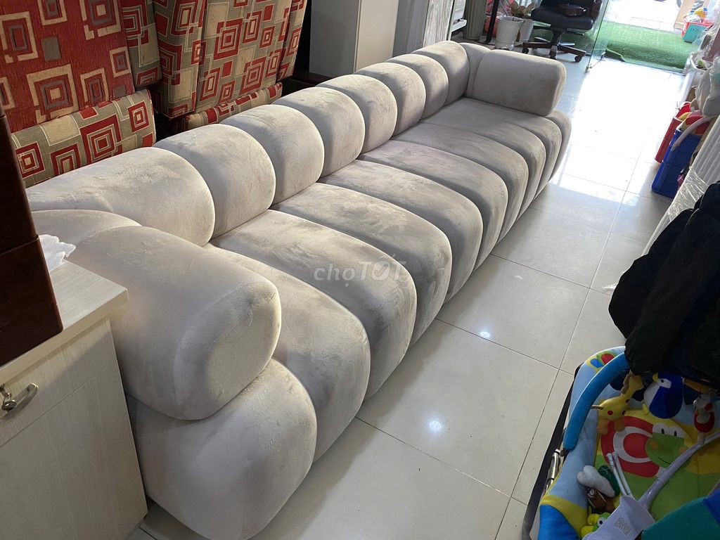 thanh lý sofa nỉ nhung dài 2.8 mét còn rất mới