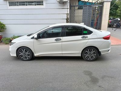 Honda City Top 2019 màu trắng, bản full option