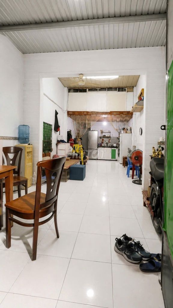 Gấp Bán Tân Phú Hẻm Oto Chợ Tân Hương 39m²– 2Tầng 2PN Chỉ 4.14Tỷ Sổ A4