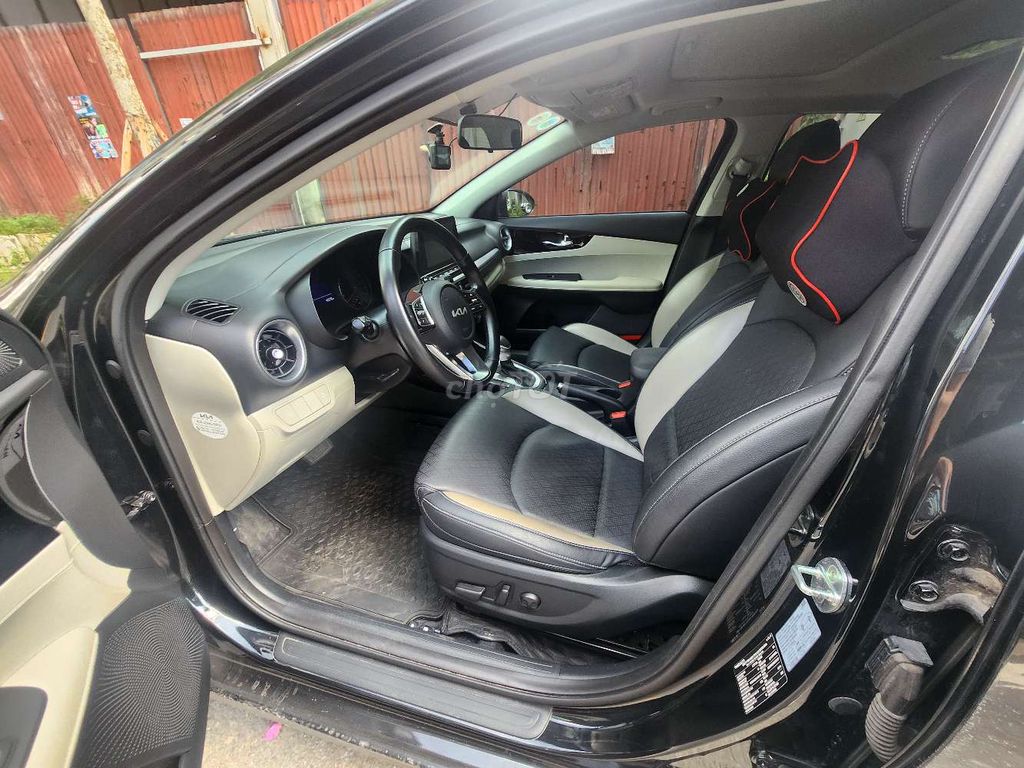 Chính chủ- Bán xe KiA - K3-2022 Luxury 1.6 AT. Mua bán Ô tô tại Quận Long Biên Hà Nội được đăng bởi Đỗ thành trung hình 5