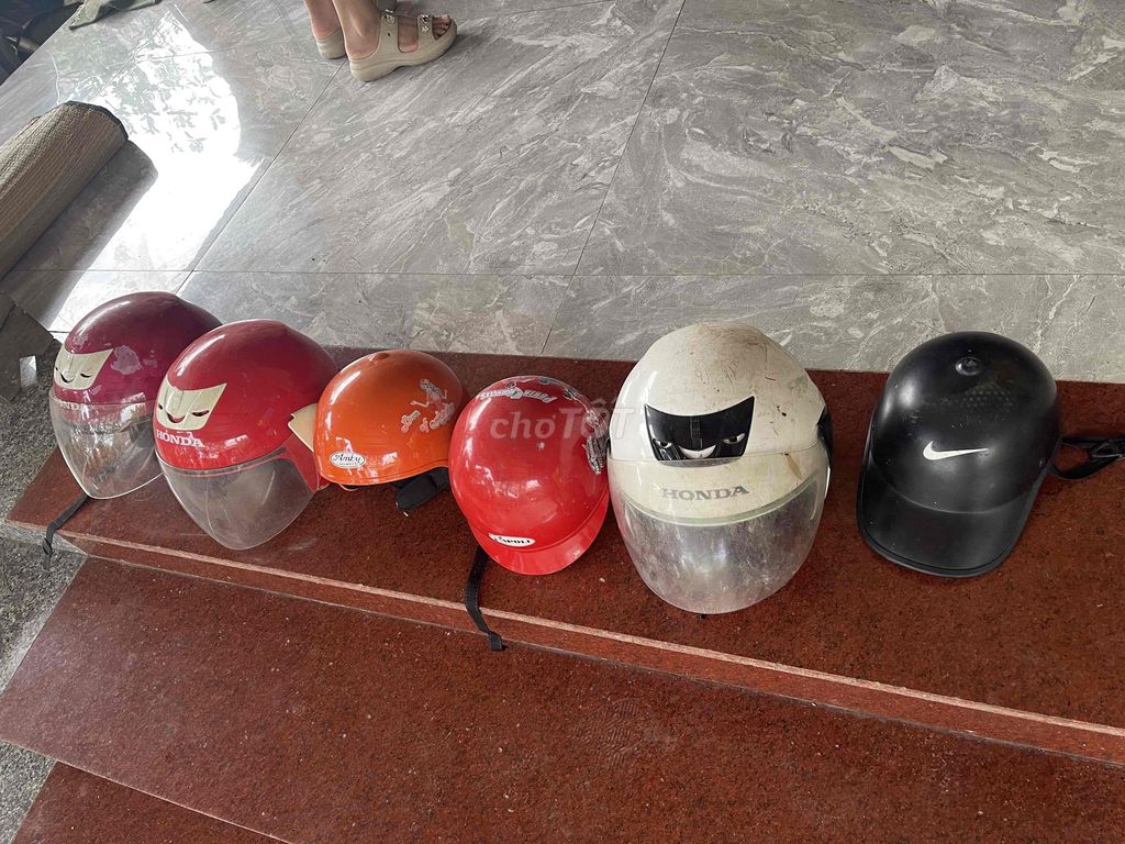 thanh lý tất cả mũ bảo hiểm chính hãng 250k. Mua bán Đồ thể thao, Dã ngoại tại Huyện Hiệp Hòa Bắc Giang được đăng bởi đăng hình 1