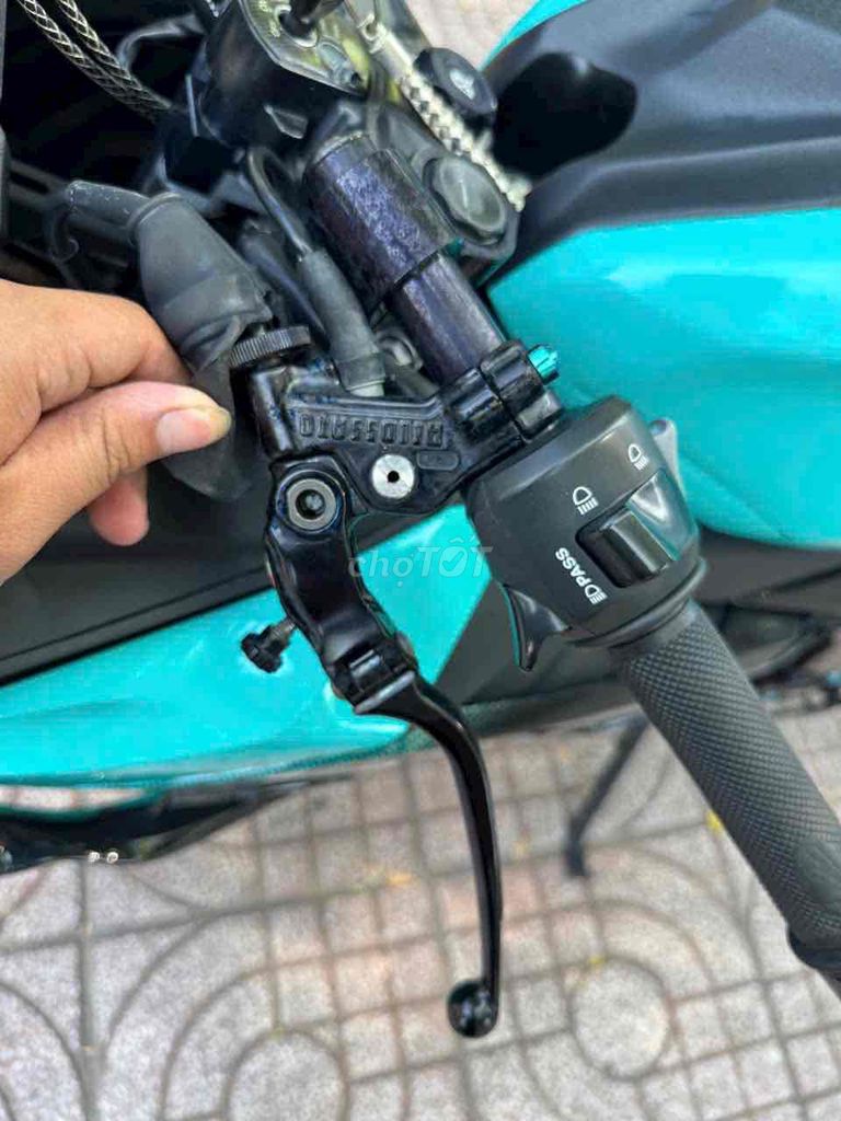 Honda CBR 2018 Xanh ngọc 25000 km. Mua bán Xe máy tại Huyện Bình Chánh Tp Hồ Chí Minh được đăng bởi Phong Vũ hình 8