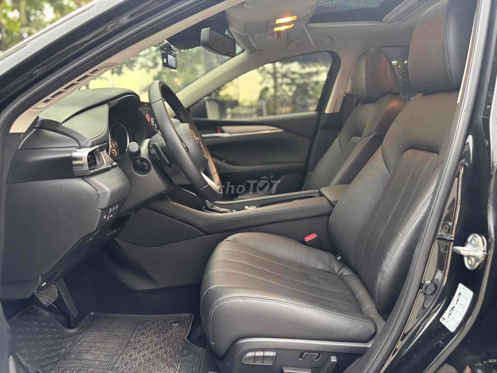 Mazda 6 2024 2.0 Premium TCCC 8400 km. Mua bán Ô tô tại Quận 8 Tp Hồ Chí Minh được đăng bởi Cửa hàng ô tô cũ TRUST CARS hình 10