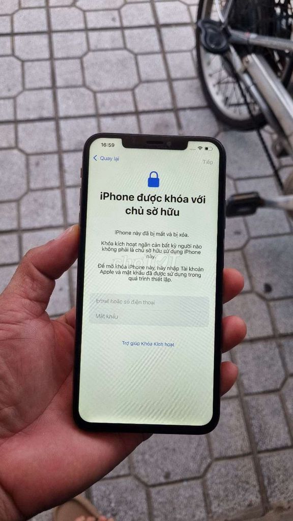 Xác iPhone XS Max Vàng bị khóa icloud . Mua bán Điện thoại tại Huyện Ba Tri Bến Tre được đăng bởi Phan Hải BT hình 1