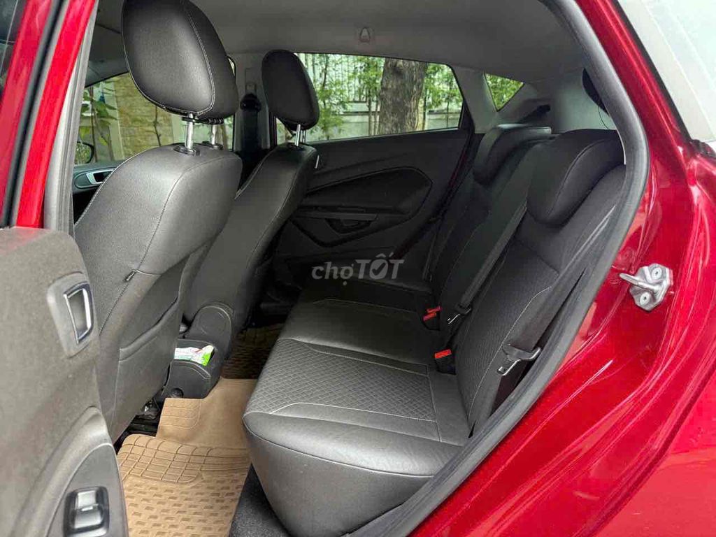 Ford Fiesta 2015 1.5 AT Sport - 32000 km. Mua bán Ô tô tại Quận 8 Tp Hồ Chí Minh được đăng bởi Glynk Võ Văn Kiệt hình 7